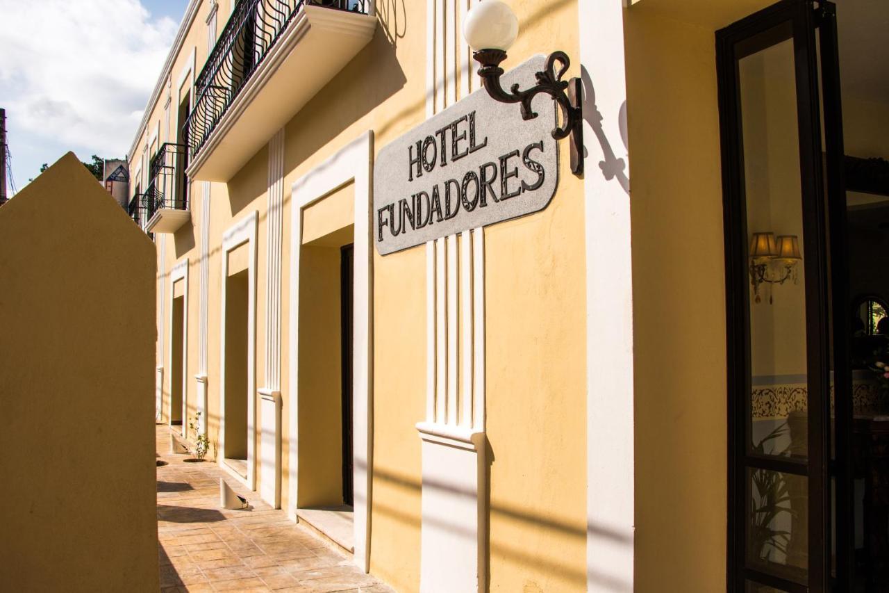 Hotel Fundadores Valladolid  Exterior photo